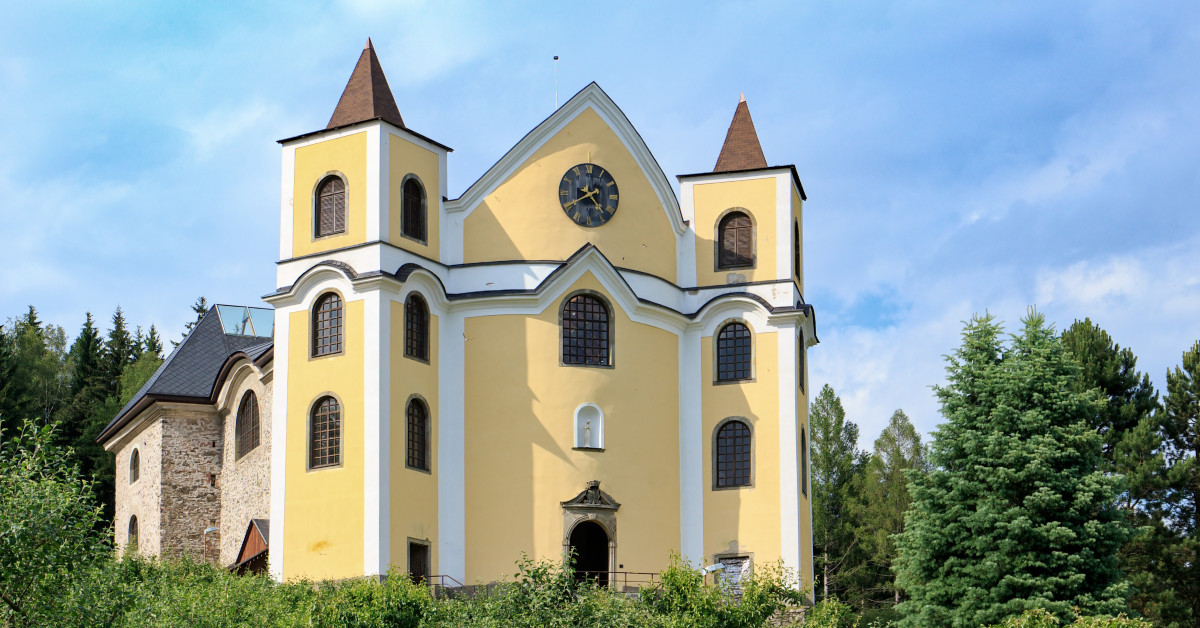 Kostel Nanebevzetí Panny Marie - Neratov